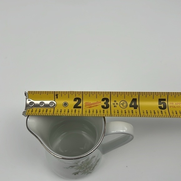 Noritake Soroya 6853 small pitcher Creamer Light Green Daisy Simple Pattern - Picture 5 of 7